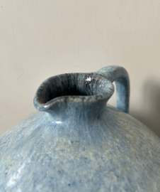 Accolay France kan lichtblauw