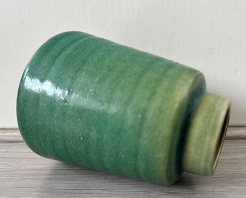 Pieter Groeneveldt vaasje groen no. 56