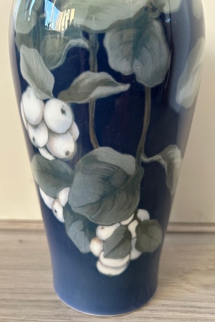 Royal Copenhagen vaas witte bessen decor