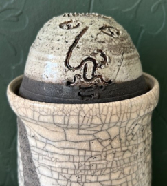 Kees Hoogendam raku dekselpot