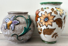 Regina plateelvaas reliëfdecor Vigo