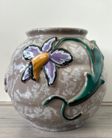 Regina plateelvaas reliëfdecor Vigo