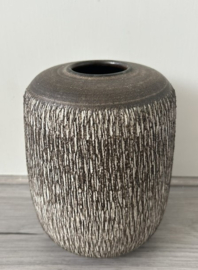 Sgraffito vaas bruin wit