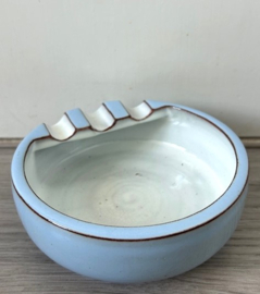 Zaalberg asbak lichtblauw wit