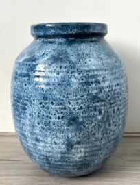 Tonvormige vaas blauw wit