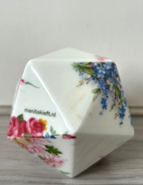 Manita Kieft vaasje porselein