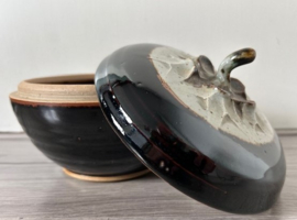 Jan van Vliet dekselpot tenmoku