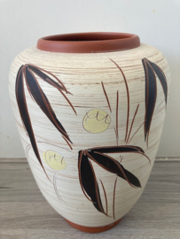 Eiwa sgraffito vaas floraal decor