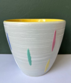 Bloempot grijs pastel kleuren