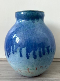 Geglazuurde vaas druipglazuur