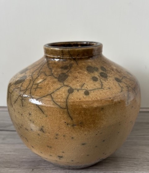Raku forse vaas