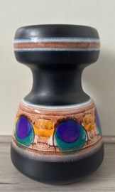 Flora plateel vaasje no. 910 decor Nora