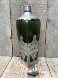 Gero hoge fles met Art Nouveau tinbeslag