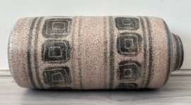 Han Cornelissens vaas lichtbruin zwart