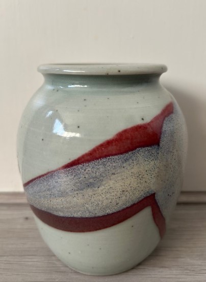 Leo Martens vaasje rood blauw
