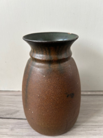 W.C. Brouwer vaas bruin groen