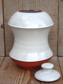 Grote dekselpot wit rood