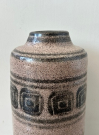 Han Cornelissens vaas lichtbruin zwart