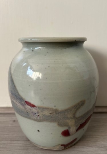 Leo Martens vaasje rood blauw