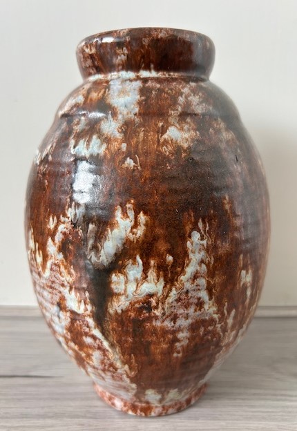 Art Deco vaas bruin wit druipglazuur
