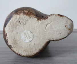 Sculptuurtje zittende vrouw