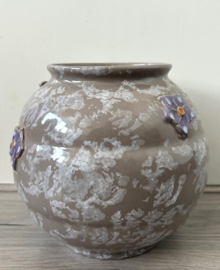 Regina plateelvaas reliëfdecor Vigo