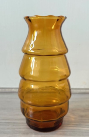 Verreries Doyen vaasje amber