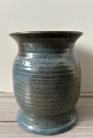 W.C. Brouwer vaasje blauw groen