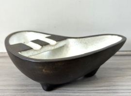 Zaalberg asbak niervormig