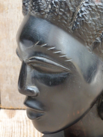 Houten sculptuur Afrikaanse vrouw