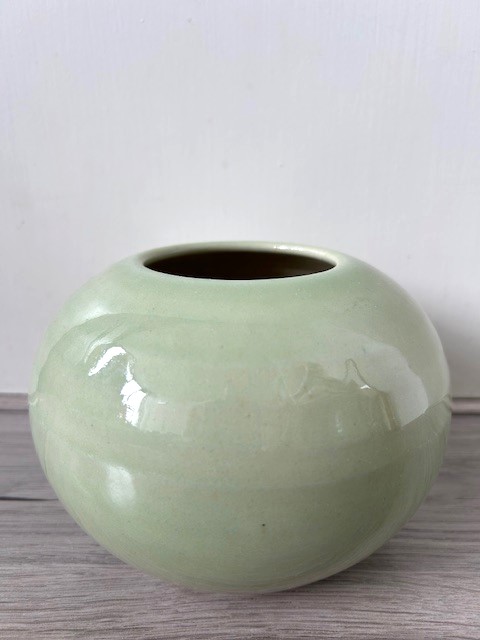 Ecri Katwijk vaasje celadon