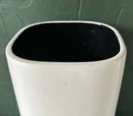 Fris Edam vaas wit-zwart no. 502