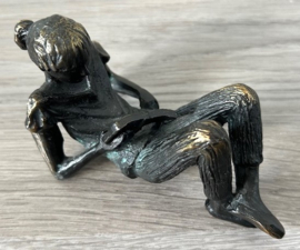 Gera Rubinstein sculptuur brons Boekenwurm