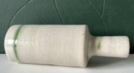 Mobach flesvaasje met veldspaatglazuur