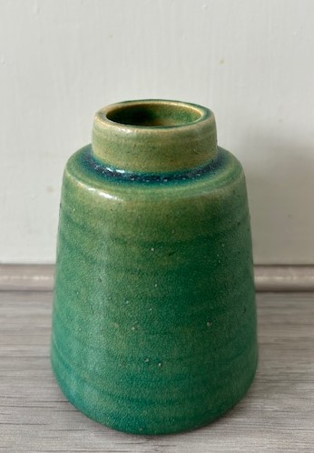 Pieter Groeneveldt vaasje groen no. 56