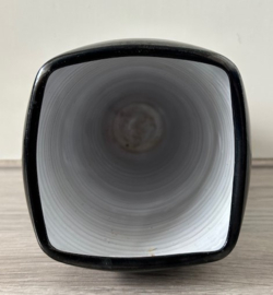 Nagtegaal vaas antraciet wit