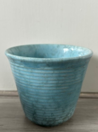 Bloempotje geribbeld medium lichtgroen