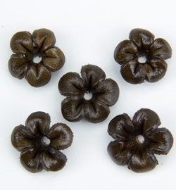 Real Leather Flower Brown 2 cm