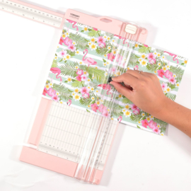 Vaessen Creative • Papiersnijder met rilfunctie 15x30,5cm roze