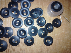 Knopen 12 mm - tube met 28 stuks