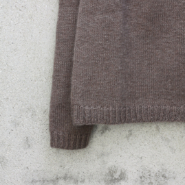 KFO - Bjørk Sweater Adult (Engelstalig) - Knitting For Olive