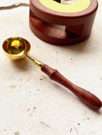 Spoon for wax seal stamps