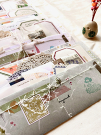 Surprise paper pack