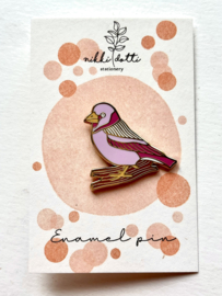 Enamel pin Finch