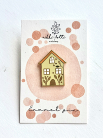 Enamel pin House