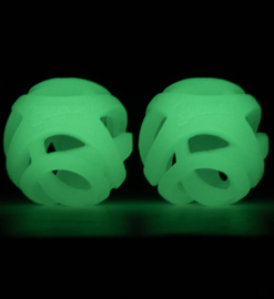 Chuck it Breath ball M glow in the dark