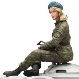 1/16 Figure Russian female Soldier