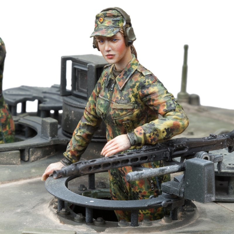 1:16 vrouwlijke Bundeswehr  lader