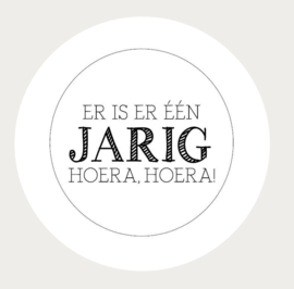 Kadosticker er is er één jarig ...