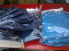 Viento surfbox groot+ donker blauwe lycra kado !